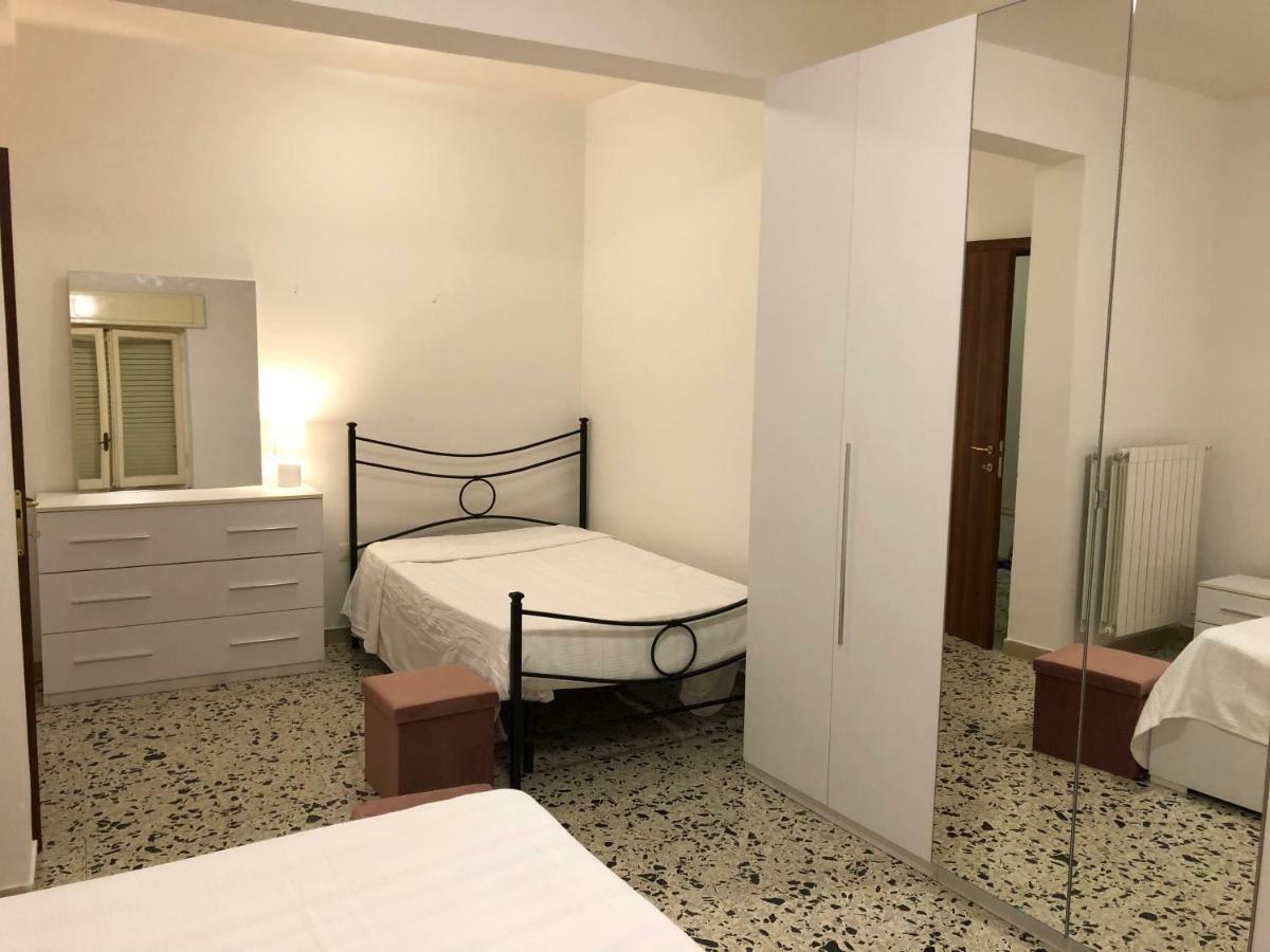 Terni In Centro Apartment Luaran gambar